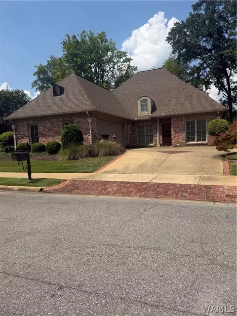 748 Cambridge Ln, Tuscaloosa, AL 35406