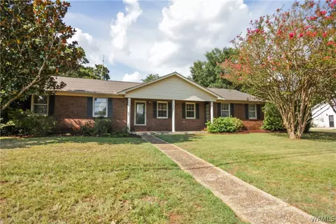 1318 Montrose Dr, Tuscaloosa, AL 35405