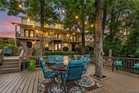 11991 Grandview Dr, Northport, AL 35475