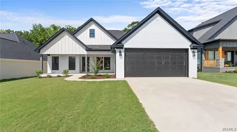 13966 Glenview Dr, Northport, AL 35475
