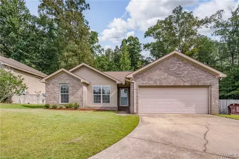 5330 Blackstone Ln, Northport, AL 35473