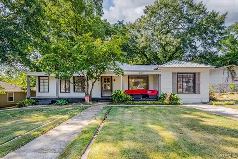 2111 23rd St, Northport, AL 35476