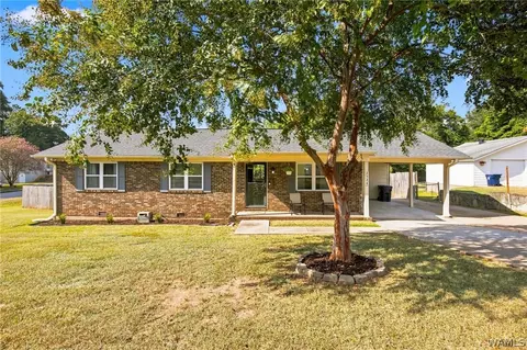 2524 28th St, Northport, AL 35476
