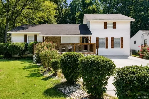 1709 Kicker Rd, Tuscaloosa, AL 35404