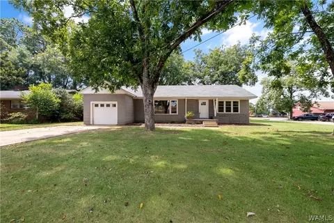 2114 18th Ave, Northport, AL 35476
