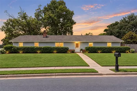 11410 Fairwood Ave, Northport, AL 35475