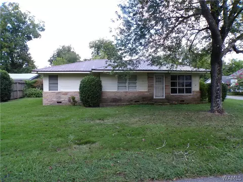 833 3rd Ave NE, Fayette, AL 35555