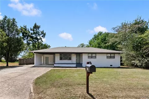 47 Booth Est, Northport, AL 35473