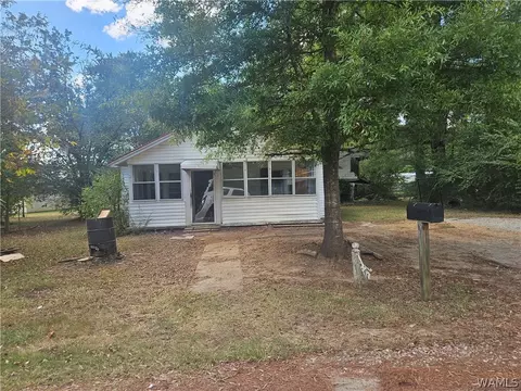 604 4th St NW, Reform, AL 35481