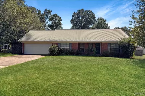 111 Burke Dr, Moundville, AL 35474