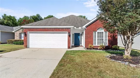 4608 Smithfield Dr, Northport, AL 35473