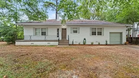 2105 22nd Ave, Northport, AL 35476