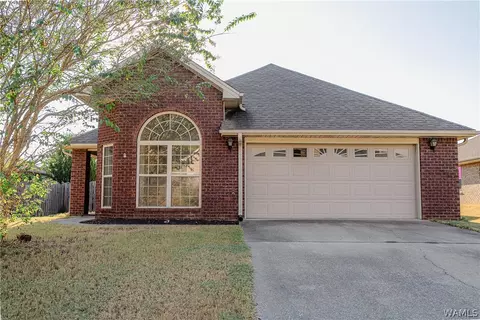 326 Ivy Hills Cir, Calera, AL 35040