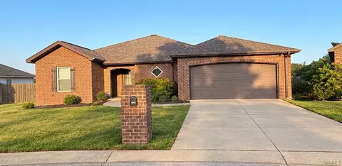 243 Azalea Ln, Moundville, AL 35474