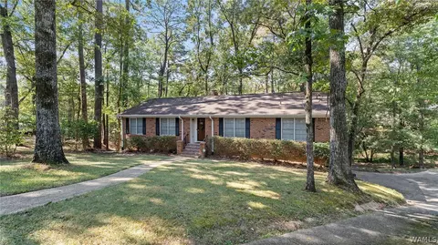 5304 Imperial River Ct, Northport, AL 35473