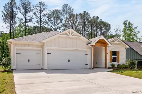 9046 Saxon St, Tuscaloosa, AL 35405