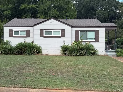 925 Garywood Pl, Hueytown, AL 35023