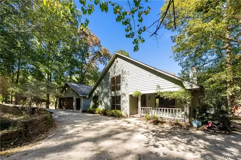 15693 Compass Dr, Northport, AL 35475