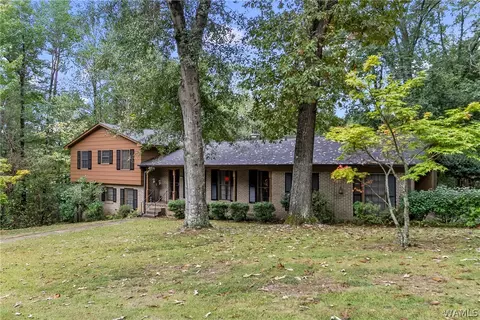3204 Pin Oak Dr, Tuscaloosa, AL 35405