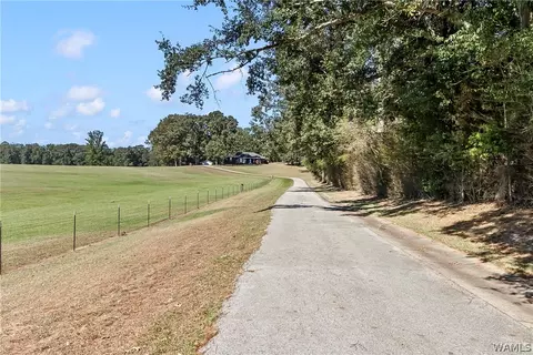 15111 Unicorn Dr, Cottondale, AL 35453