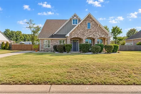 11827 Aspenwood Dr, Moundville, AL 35474