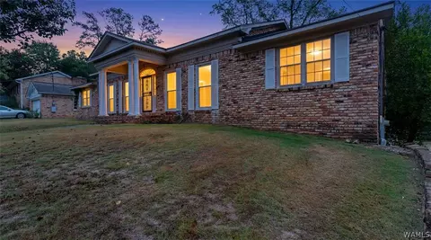 1229 Claymont Pkwy, Tuscaloosa, AL 35404