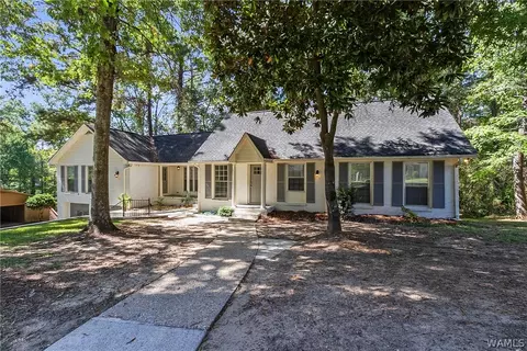 3126 Pin Oak Dr, Tuscaloosa, AL 35405