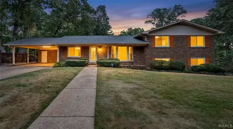 5705 Dove Creek Ave, Northport, AL 35473
