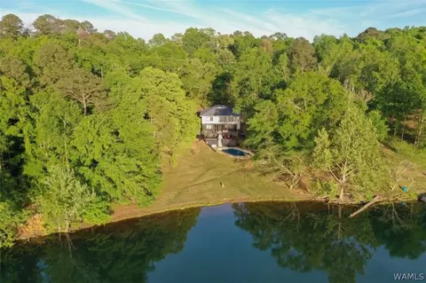 15710 Edwardian Dr, Northport, AL 35475