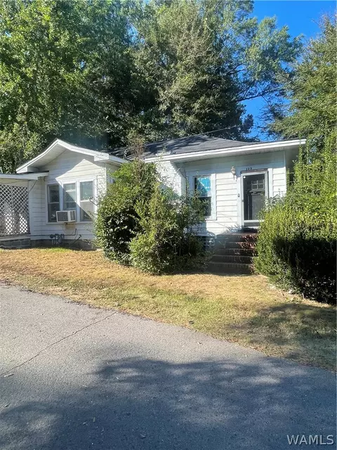 123 3rd Ave NW, Fayette, AL 35555