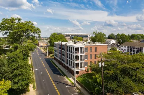 1501 University Blvd #203, Tuscaloosa, AL 35401