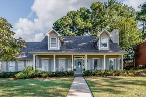 402 Vicksburg Dr, Tuscaloosa, AL 35406