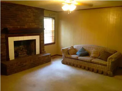 10903 E Manor Dr, Cottondale, AL 35453 photo 5