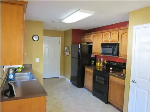 219 Peyton Ln, Moundville, AL 35474 photo 3