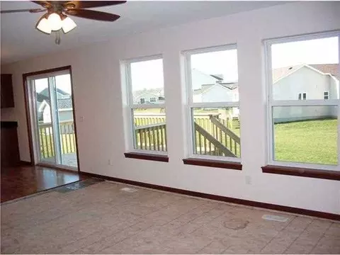 2090 Fieldcrest Ln, Ely, IA 52227 photo 6