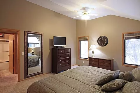 825 E Post Rd SE, Cedar Rapids, IA 52403 photo 18