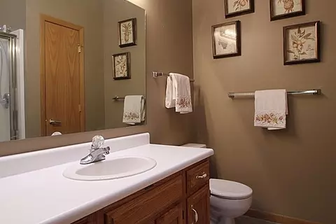 825 E Post Rd SE, Cedar Rapids, IA 52403 photo 20