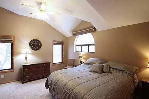825 E Post Rd SE, Cedar Rapids, IA 52403 photo 16