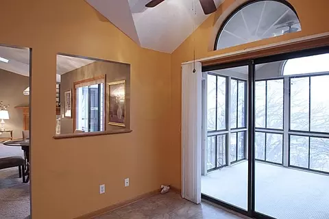 825 E Post Rd SE, Cedar Rapids, IA 52403 photo 3