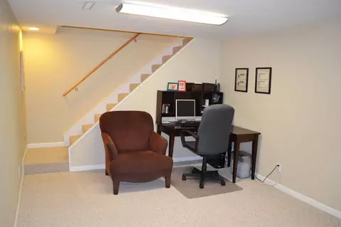 3105 G Ave NE, Cedar Rapids, IA 52402 photo 17
