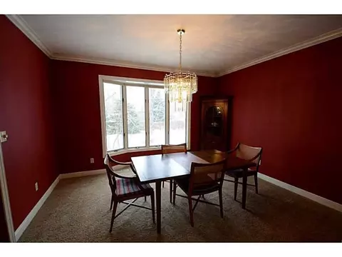 4829 Millbrook Ct NE, Cedar Rapids, IA 52411 photo 5
