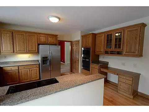 4829 Millbrook Ct NE, Cedar Rapids, IA 52411 photo 3