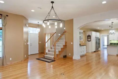 1850 Mackenzie Dr, Cedar Rapids, IA 52411 photo 2