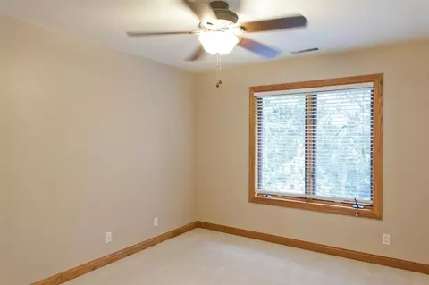1850 Mackenzie Dr, Cedar Rapids, IA 52411 photo 17