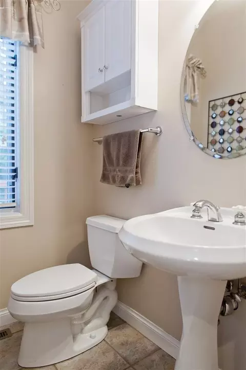 1850 Mackenzie Dr, Cedar Rapids, IA 52411 photo 9