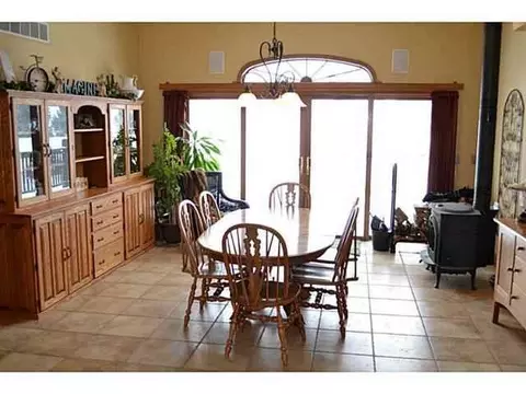 2397 E Wright Brothers Blvd, Cedar Rapids, IA 52404 photo 4