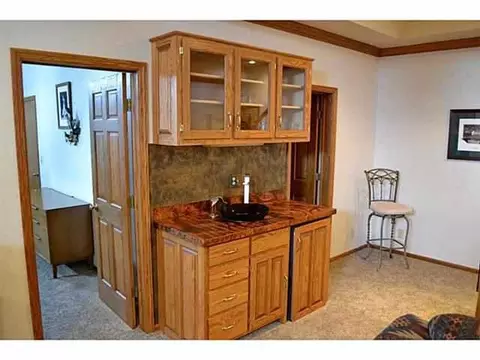 2397 E Wright Brothers Blvd, Cedar Rapids, IA 52404 photo 12