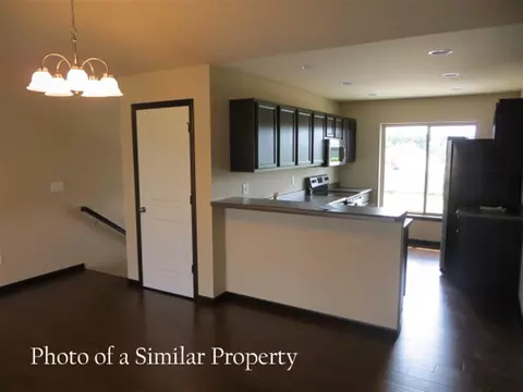 208 Will Dr, Solon, IA 52333 photo 2