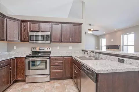 3624 Whitman Ave, Marion, IA 52302 photo 3