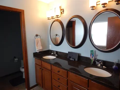 2065 Hillside Dr, Ely, IA 52227 photo 21